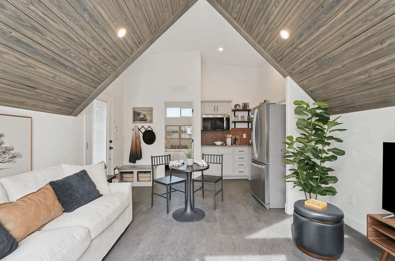 Tahoe interior home features