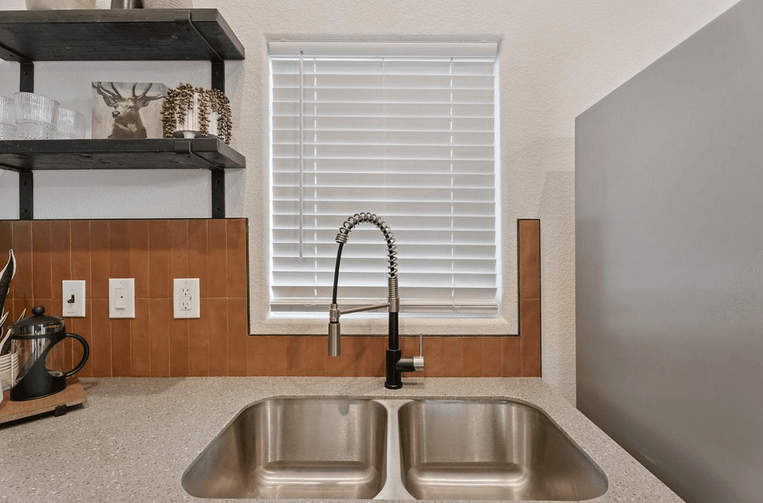 Tahoe kitchen home features