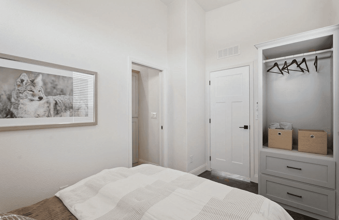 Tahoe bedroom home features
