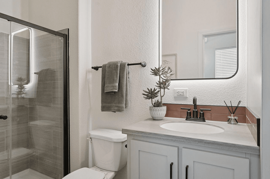 Tahoe bathroom home features