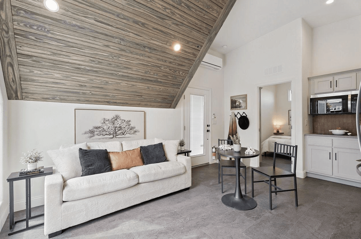 Tahoe interior home features