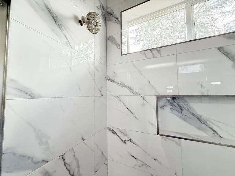 Huntington bathroom home features