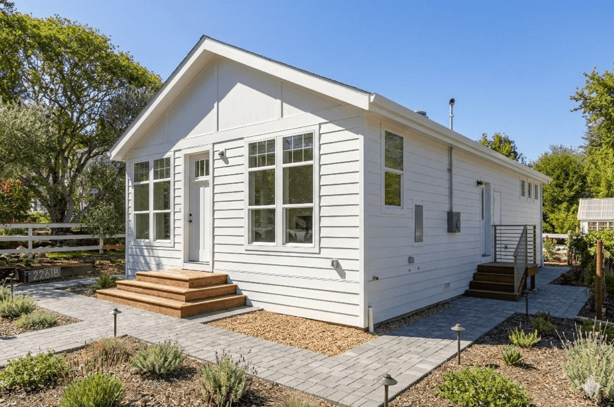 Del mar elevation and exterior home features